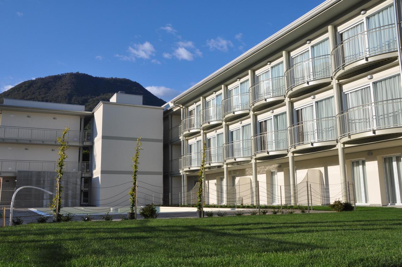 Hotel Vischi Домасо Екстериор снимка