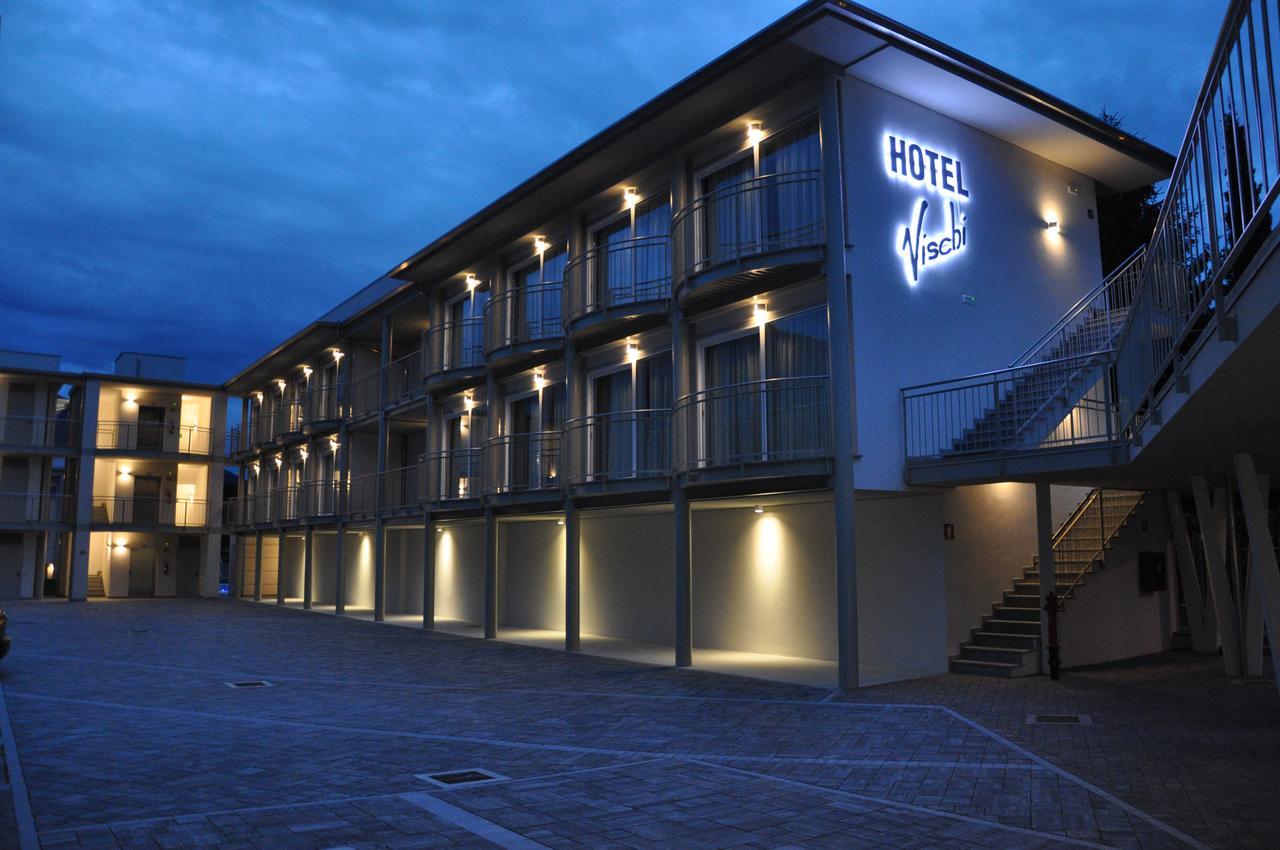 Hotel Vischi Домасо Екстериор снимка